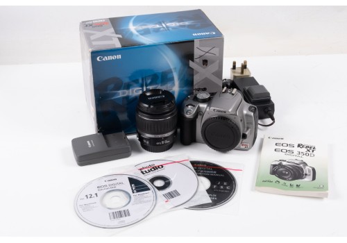 Canon EOS 350D XT DSLR Digital Camera 18-55mm zoom Bundle 