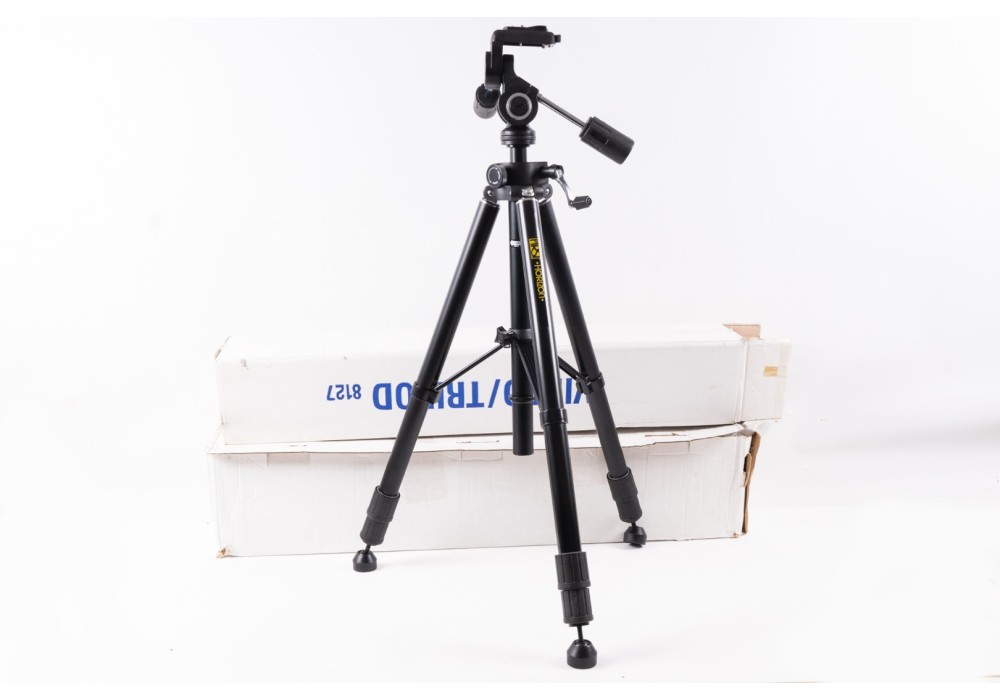 First Horizon 8127 Heavy Duty tripod &  2 Way Head