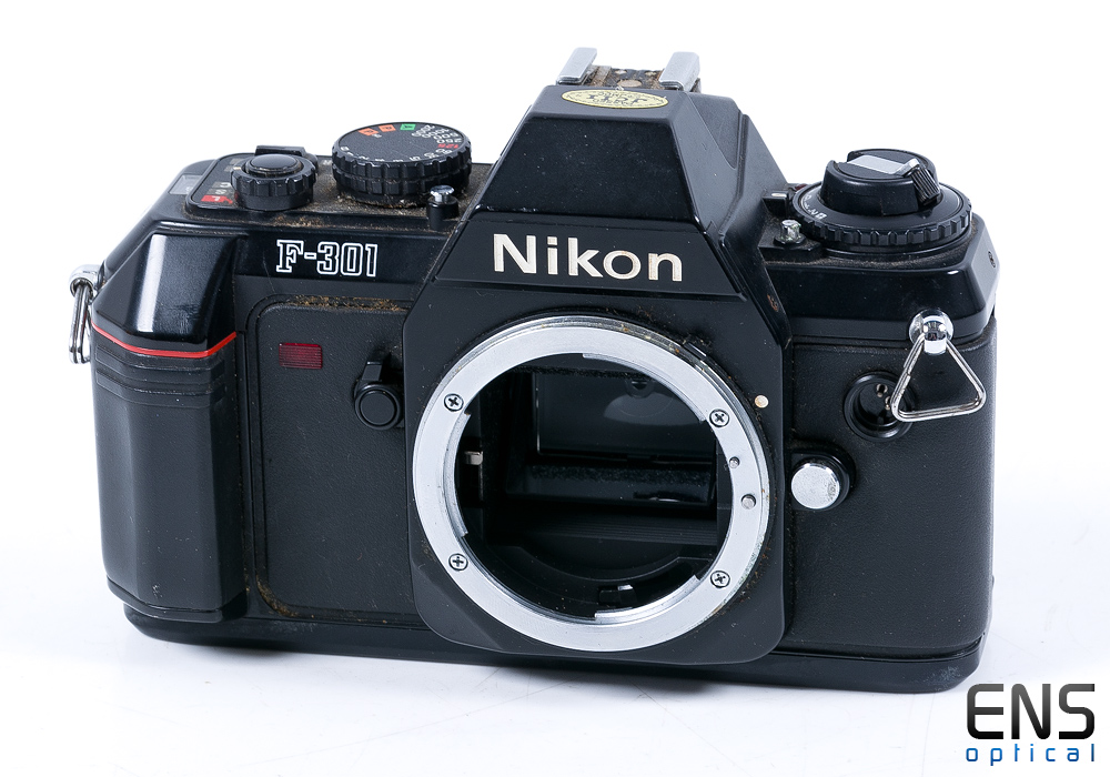 Nikon F-301 35mm Film SLR Camera - SPARES Nikon F-301 35mm Film SLR Camera - SPARES