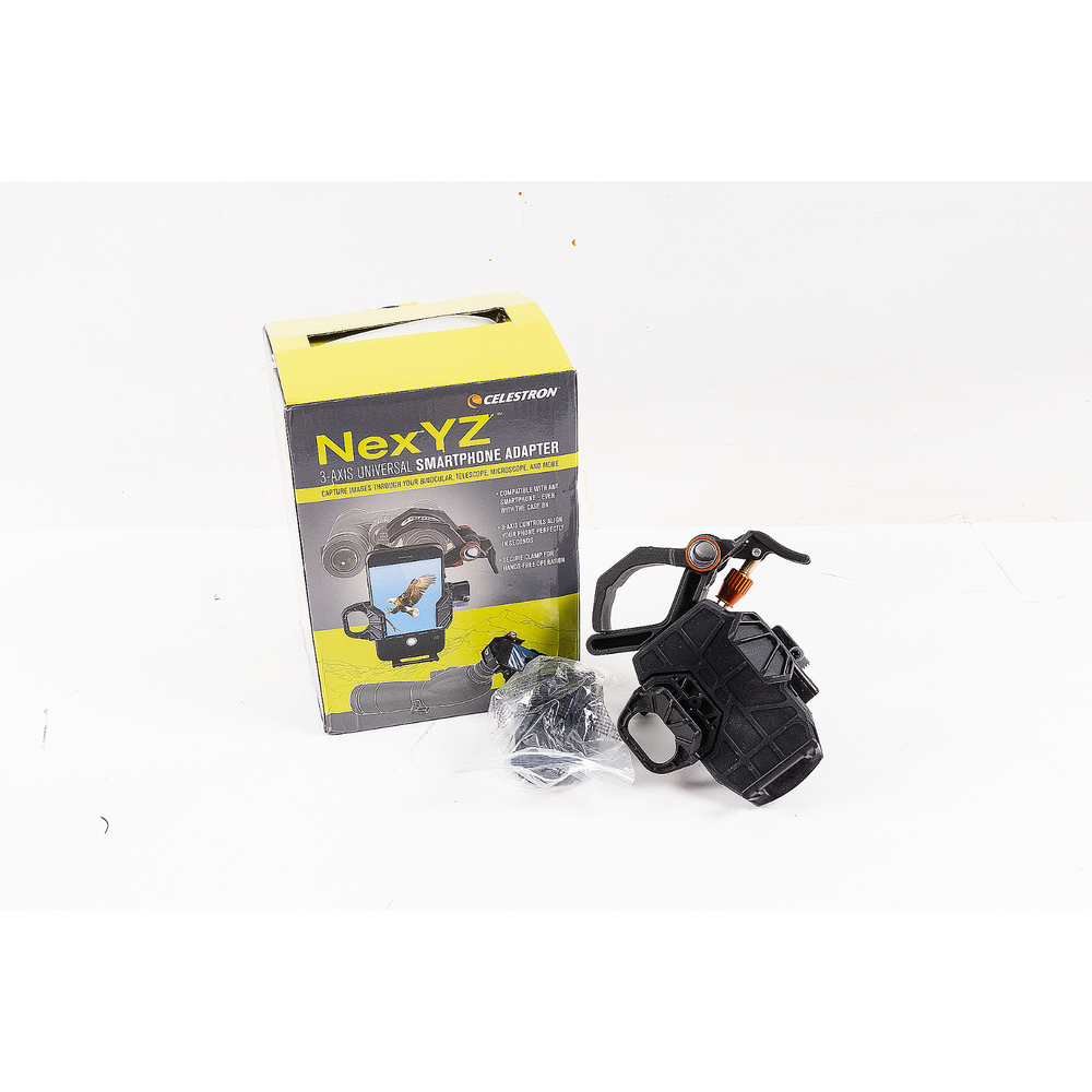 Celestron NexYZ 3-AXIS Universal Smartphone Adapter